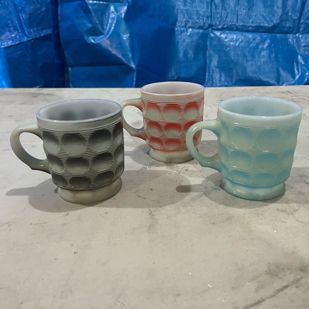 3 vintage Fire-king mugs